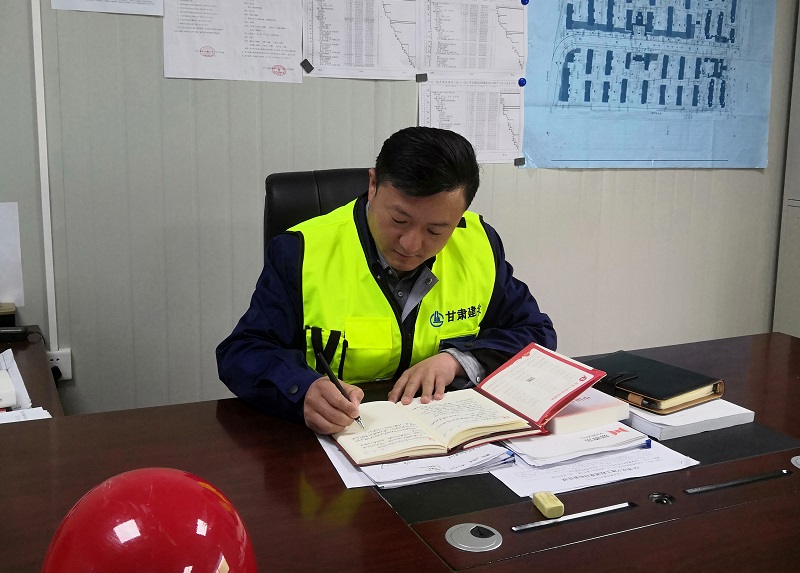 抽時間自學.jpg
